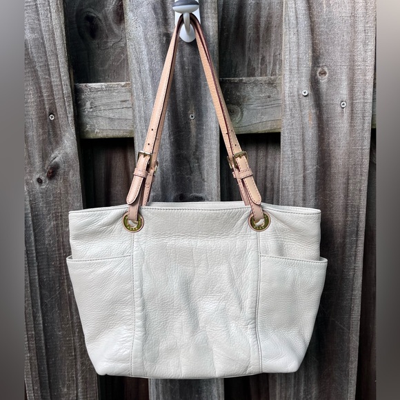 Michael Kors Leather Jet Set Tote - Picture 6 of 13